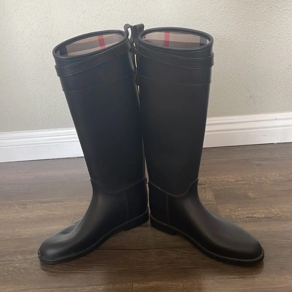 Burberry Waterproof Riding Boot - Picture 1 of 8